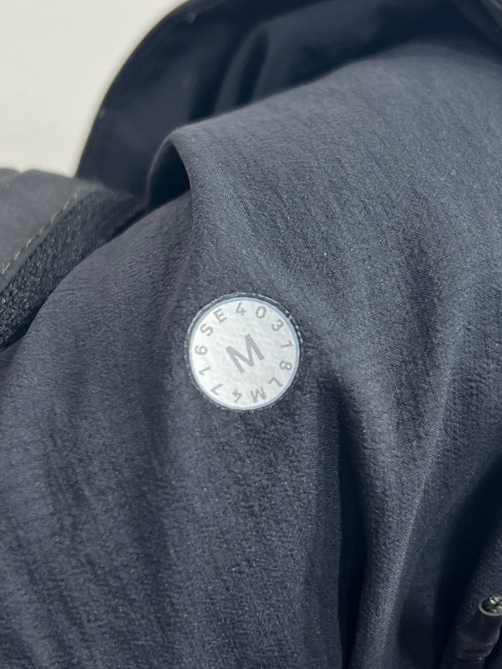 Lululemon Pack It Down Jacket Black - Picture 12 of 14